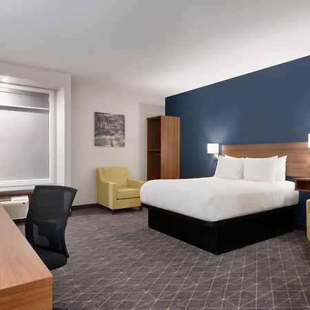 Park Inn By Radisson, Kelowna Extérieur photo