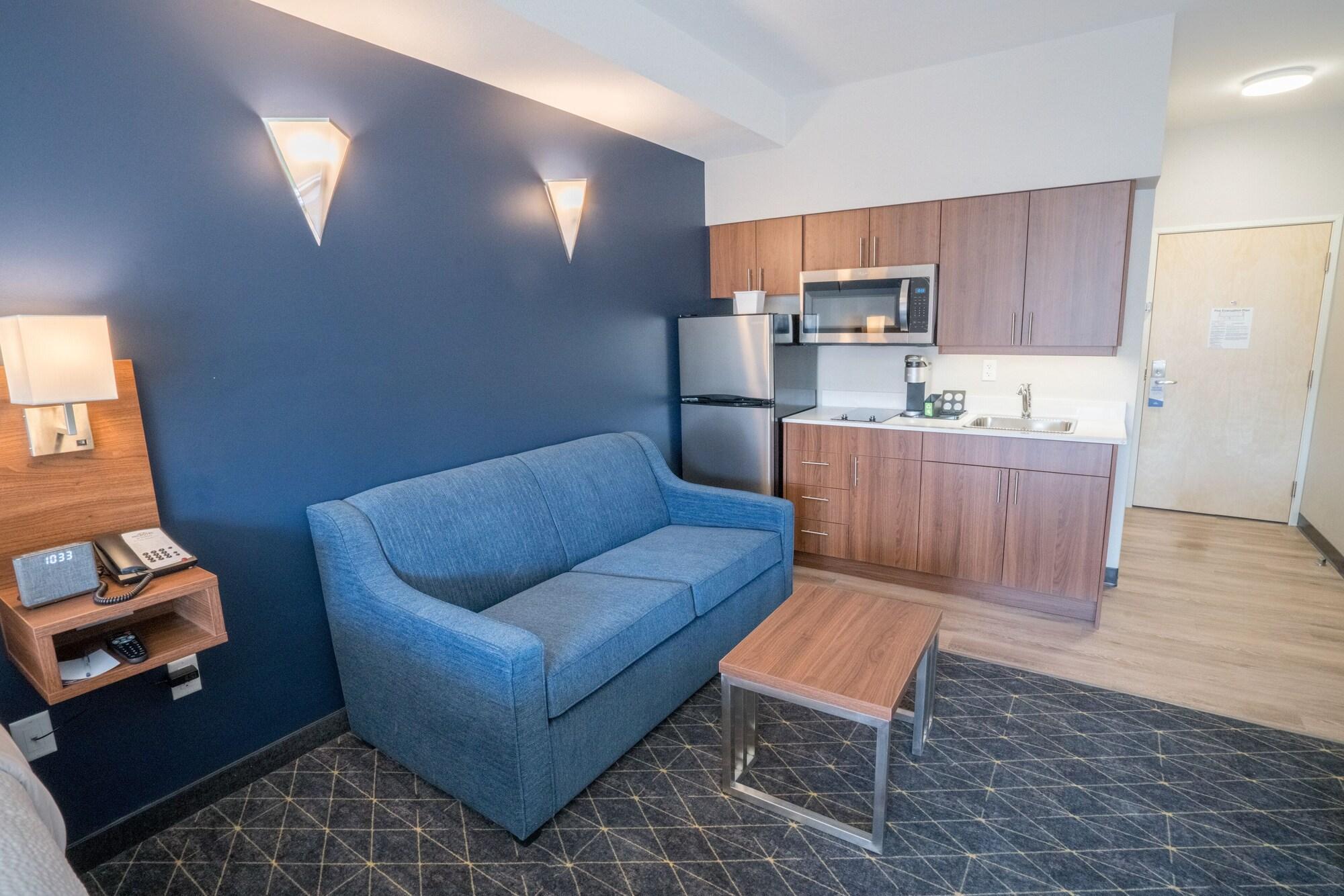 Park Inn By Radisson, Kelowna Extérieur photo