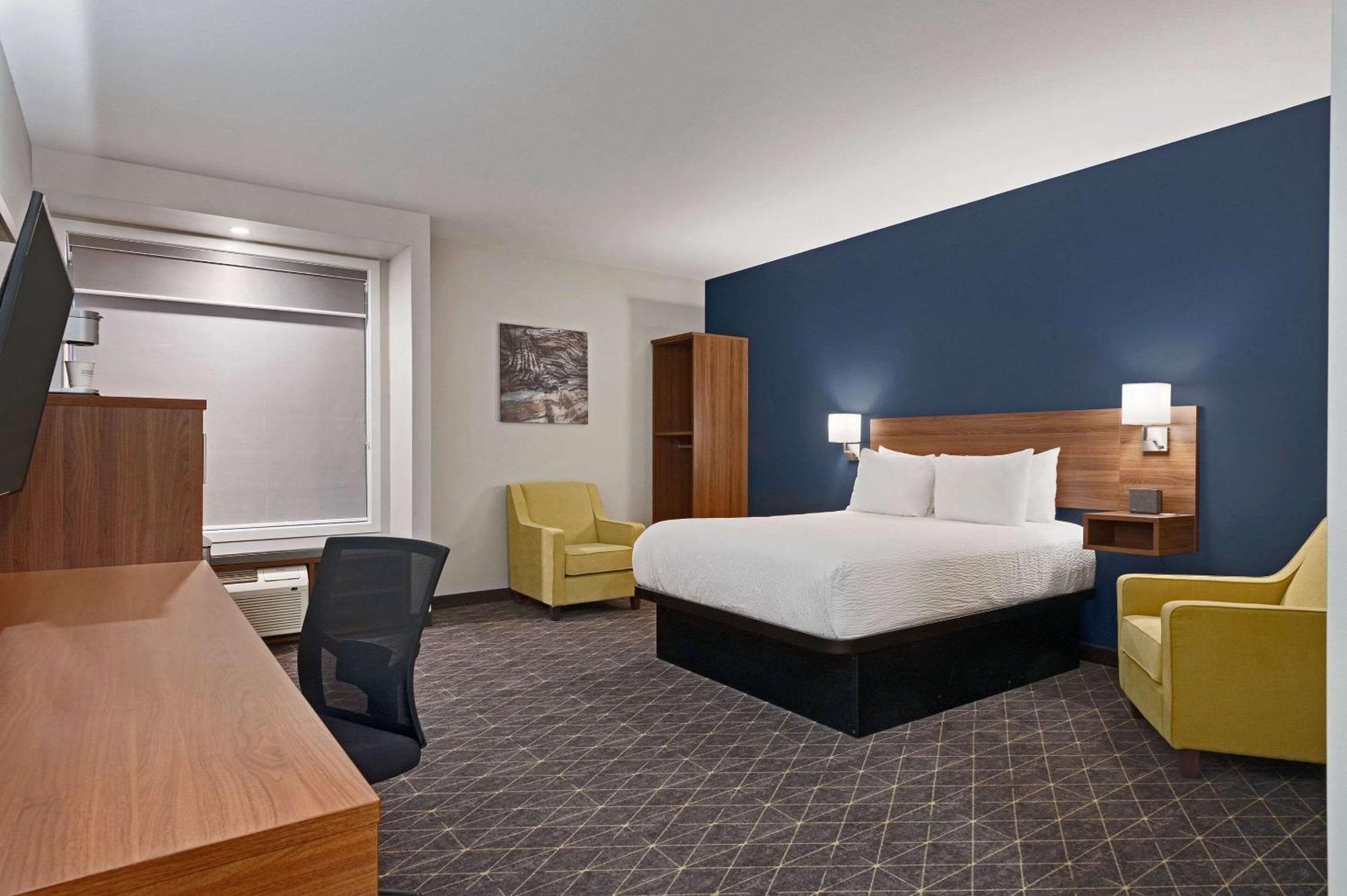 Park Inn By Radisson, Kelowna Extérieur photo