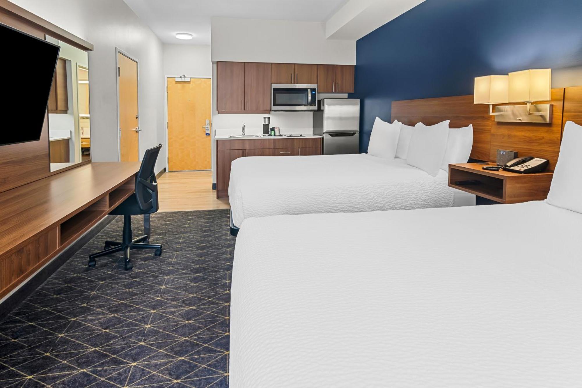 Park Inn By Radisson, Kelowna Extérieur photo